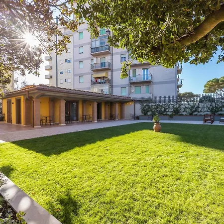 B&B Follonica 4* פולוניקה